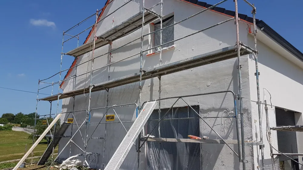 Ravalement de façade à Ligueil